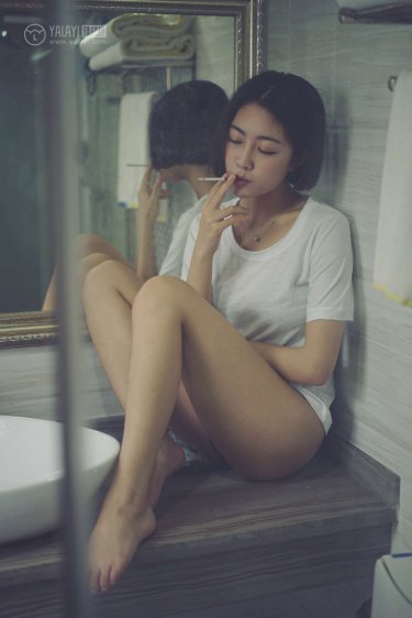 美女的屁股.全身